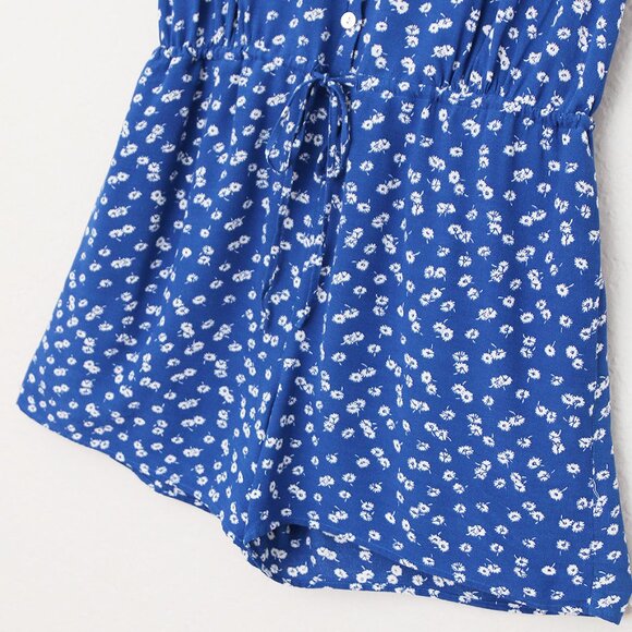 Rails Chloe Cobalt Floating Daisies Romper S Flutter Sleeves Blue Revolve $178 - Picture 12 of 16